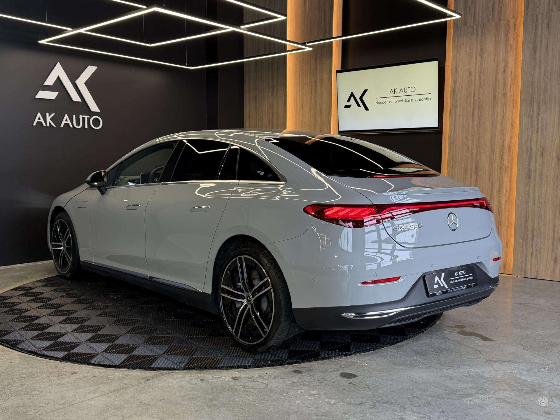 Mercedes-Benz EQE - 2